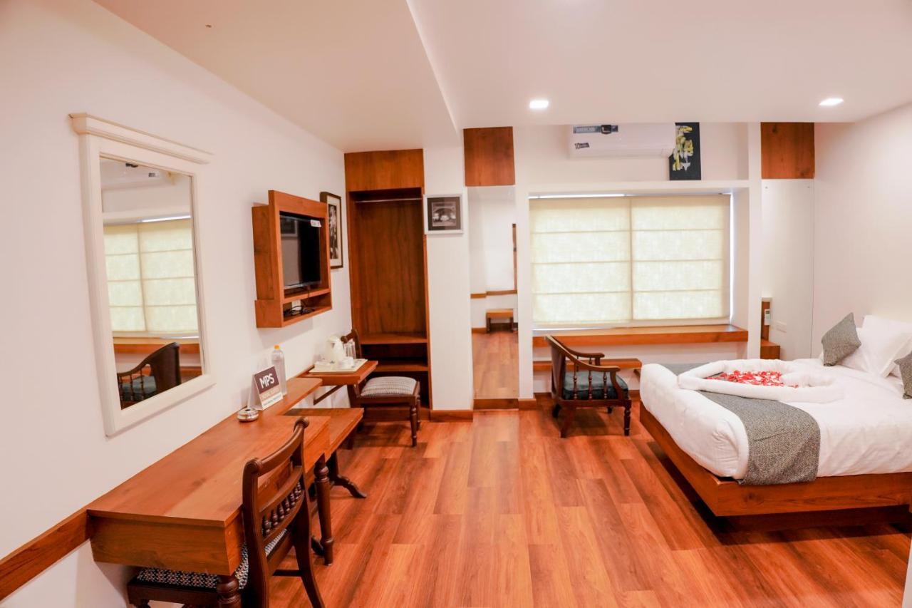 Mpsroyalsuites Perintalmanna 外观 照片
