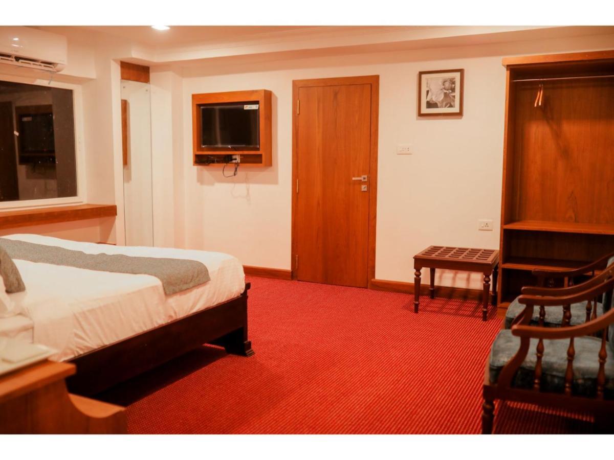 Mpsroyalsuites Perintalmanna 外观 照片