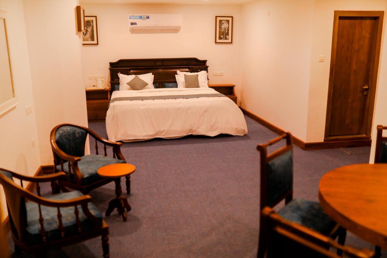 Mpsroyalsuites Perintalmanna 外观 照片